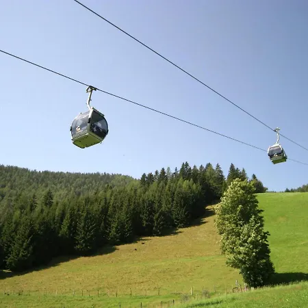 Dom wakacyjny In Near Slopes *